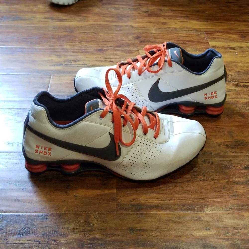Mens size 13 Nike Shox